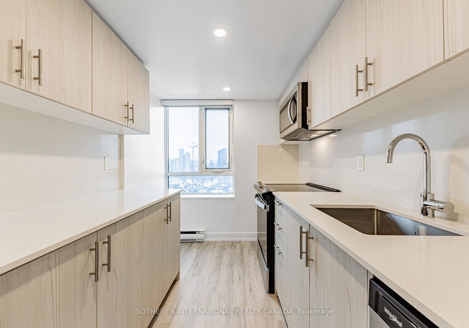 201-sherbourne-street-toronto-toronto-ontario-c13645304