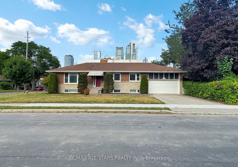105-betty-ann-drive-toronto-toronto-ontario-c13645836