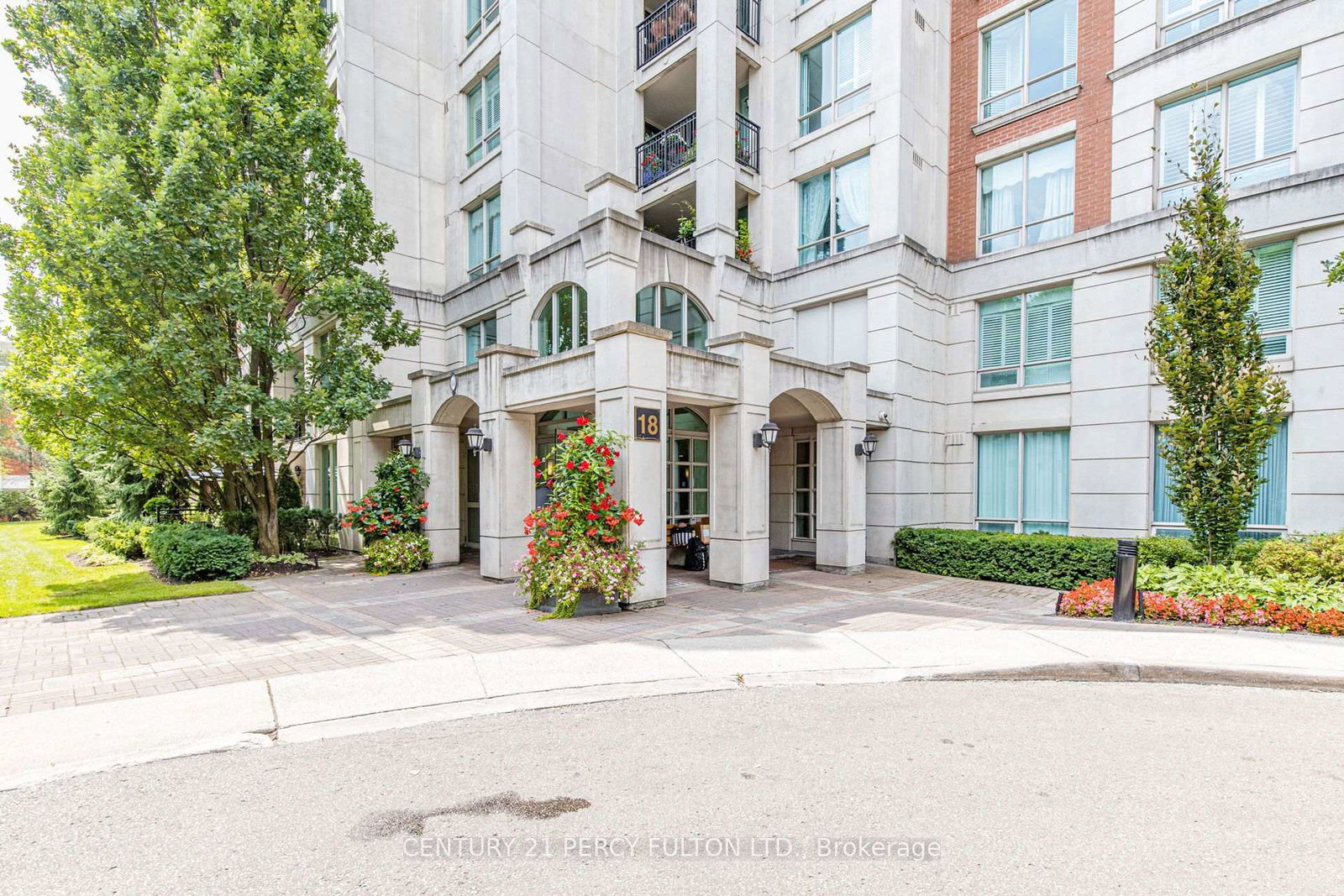 18-william-carson-crescent-toronto-north-york-ontario-c13646146