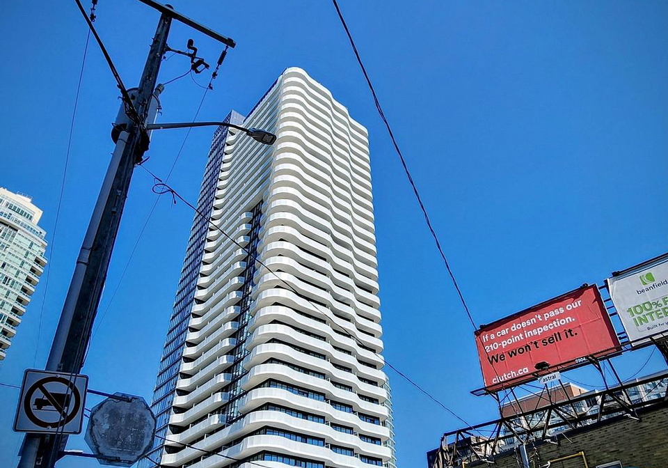 15-holmes-avenue-toronto-north-york-ontario-c13646420