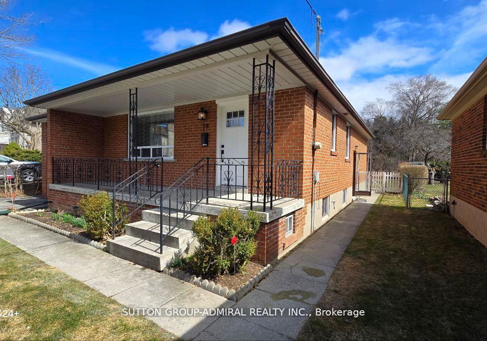 19-tobruk-crescent-toronto-north-york-ontario-c13646534