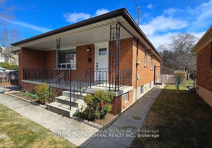 19-tobruk-crescent-toronto-north-york-ontario-c13646542