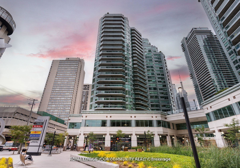 10-queens-quay-w-toronto-toronto-ontario-c13646686