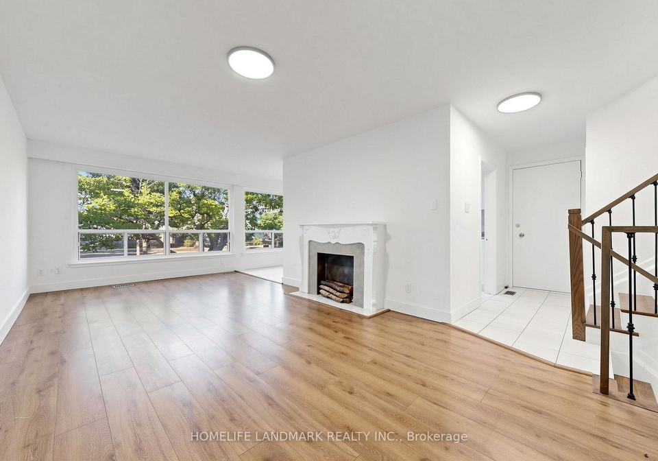 26-fenside-drive-toronto-north-york-ontario-c13646758