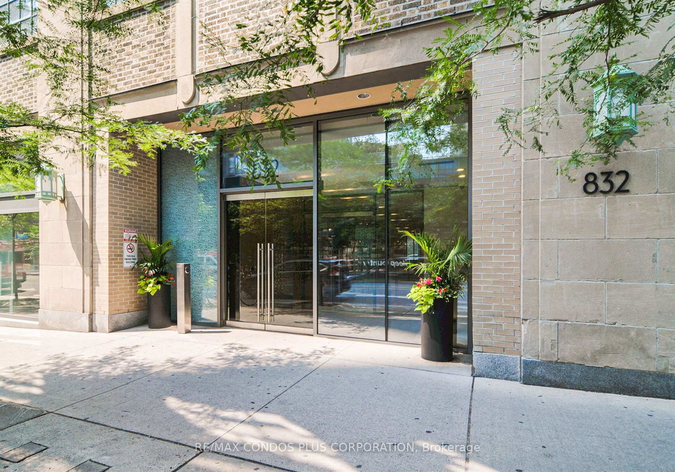 832-bay-street-toronto-toronto-ontario-c13646850