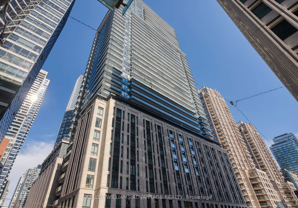 955-bay-street-toronto-toronto-ontario-c13647346