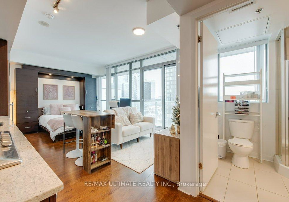 375-king-street-w-toronto-toronto-ontario-c13647390