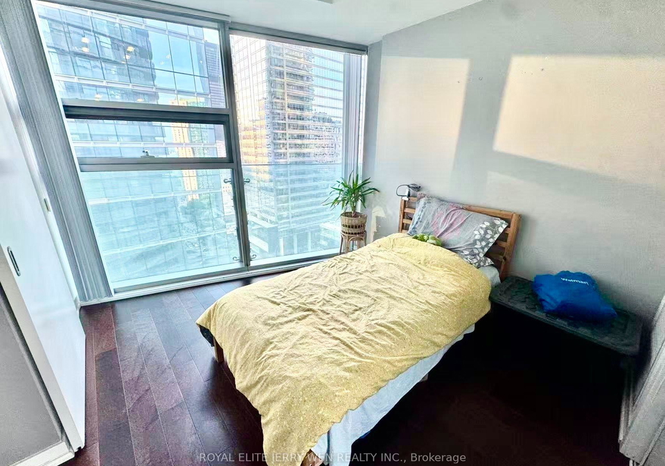 14-york-street-toronto-toronto-ontario-c13647404