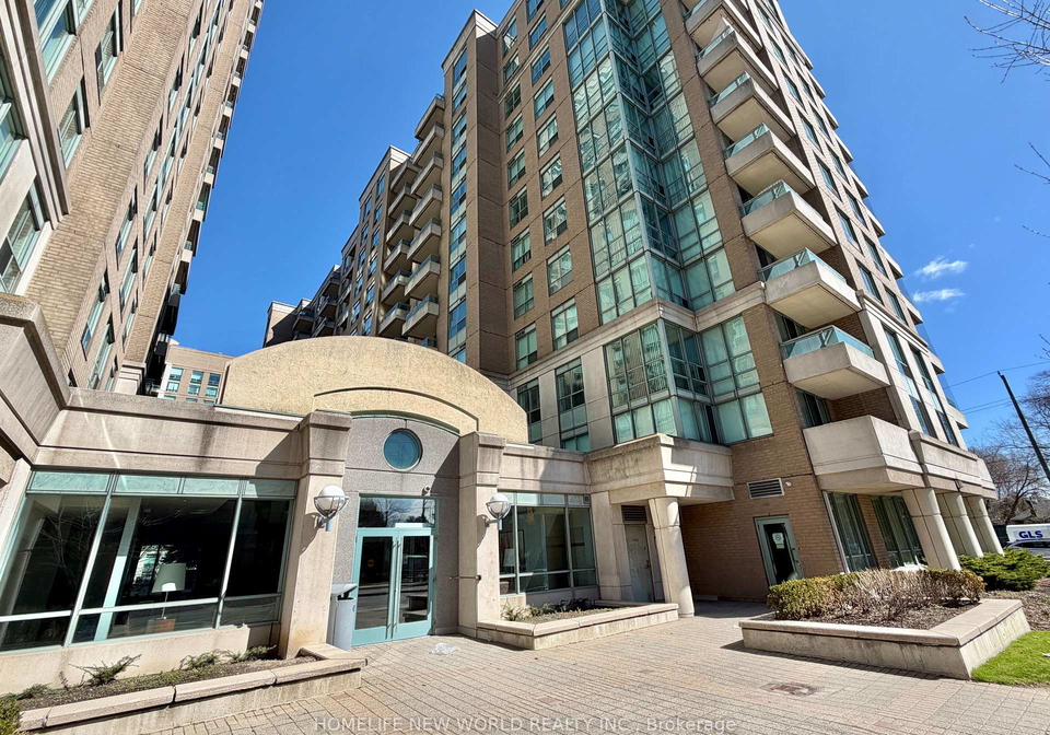 39-pemberton-avenue-toronto-north-york-ontario-c13647426