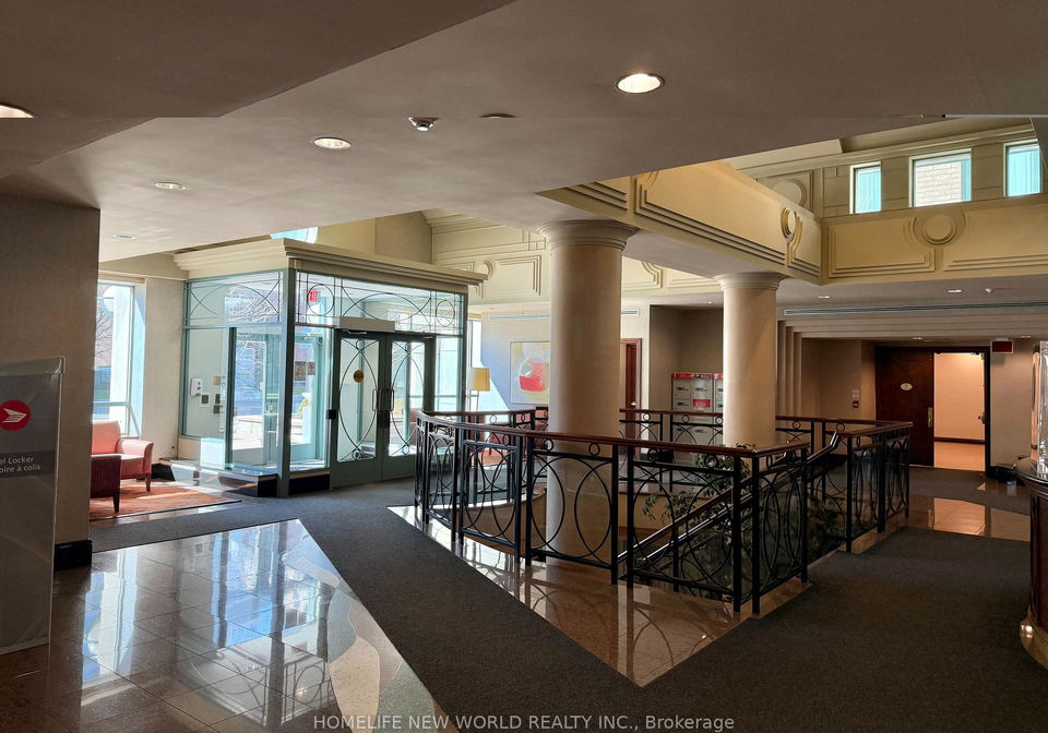 39-pemberton-avenue-toronto-north-york-ontario-c13647426