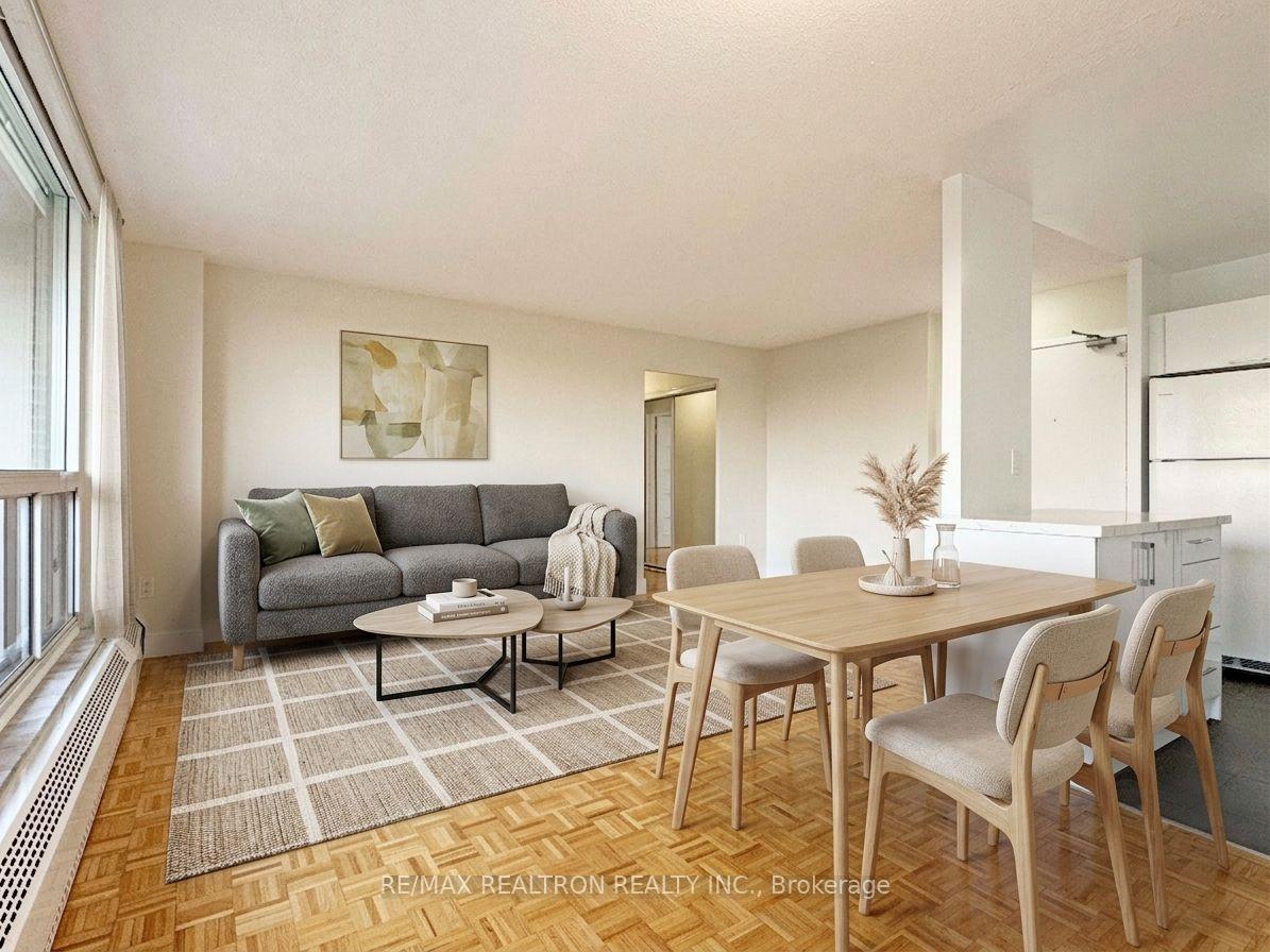 666-spadina-avenue-toronto-toronto-ontario-c13647446