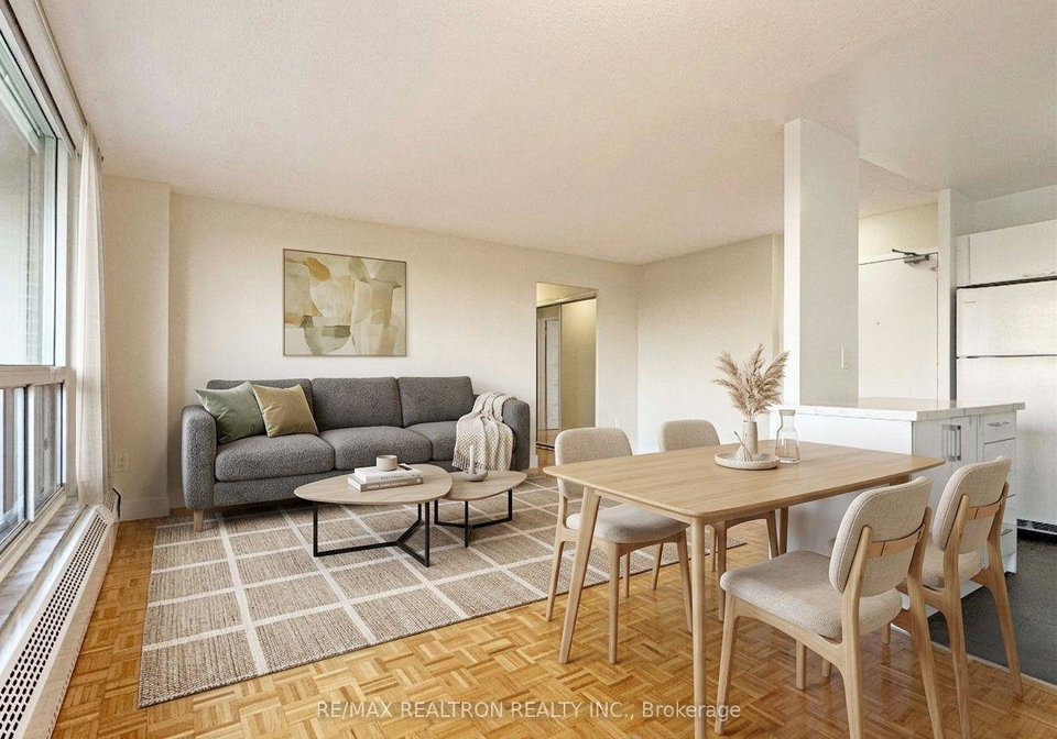 666-spadina-avenue-toronto-toronto-ontario-c13647446