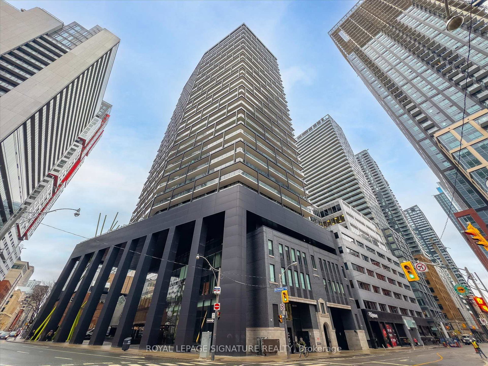 125-peter-street-toronto-toronto-ontario-c13647508