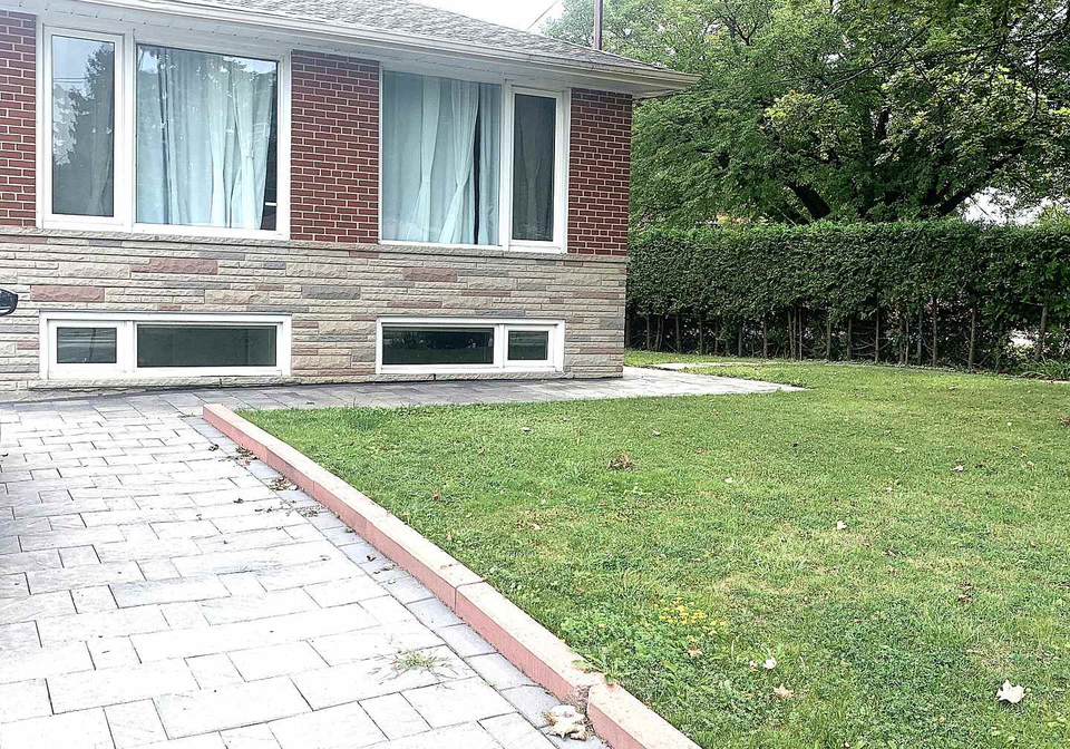 36-silverview-drive-toronto-north-york-ontario-c13647616