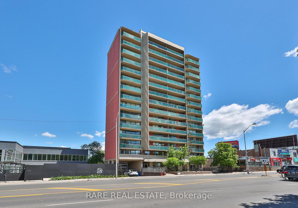 5949-yonge-street-toronto-north-york-ontario-c13647666