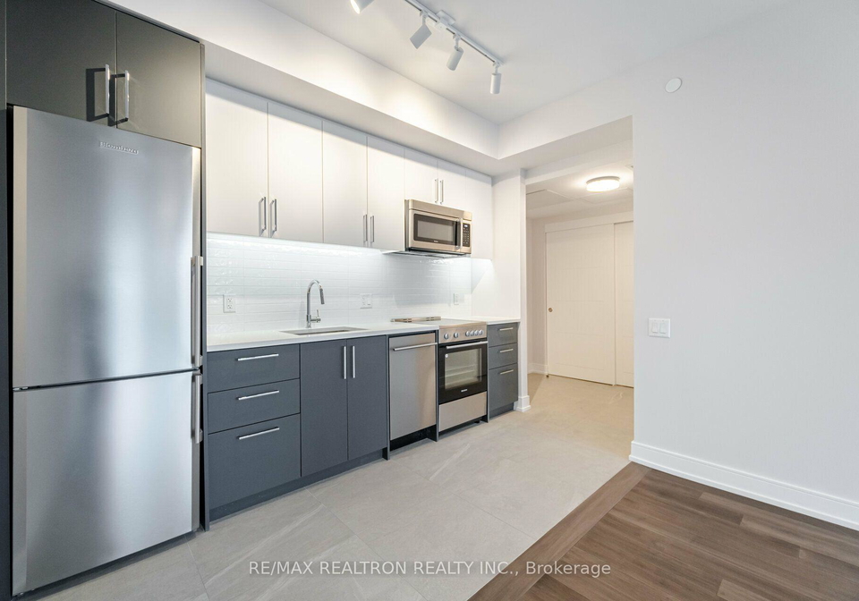 2525-bathurst-street-toronto-toronto-ontario-c13647788