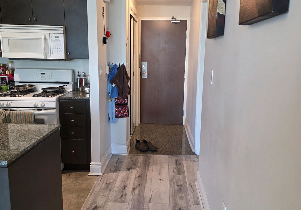 35-mariner-terrace-toronto-toronto-ontario-c13647832