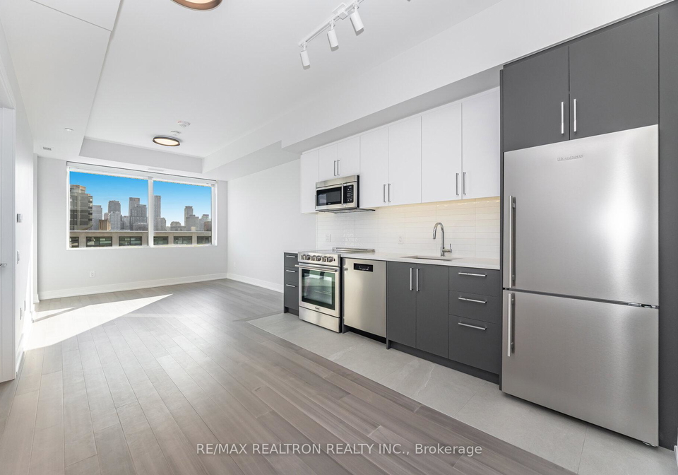664-spadina-avenue-toronto-toronto-ontario-c13647862
