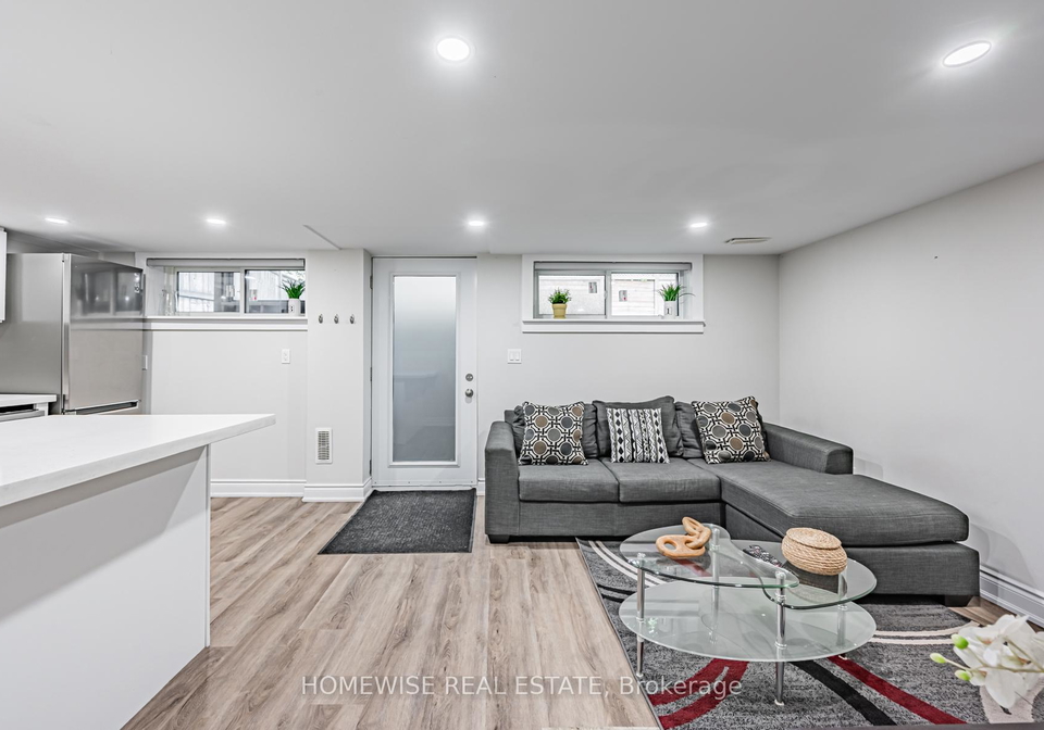 68-fairleigh-crescent-toronto-toronto-ontario-c13647902