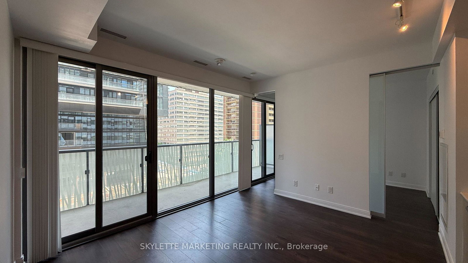 50-charles-street-e-toronto-toronto-ontario-c13647976