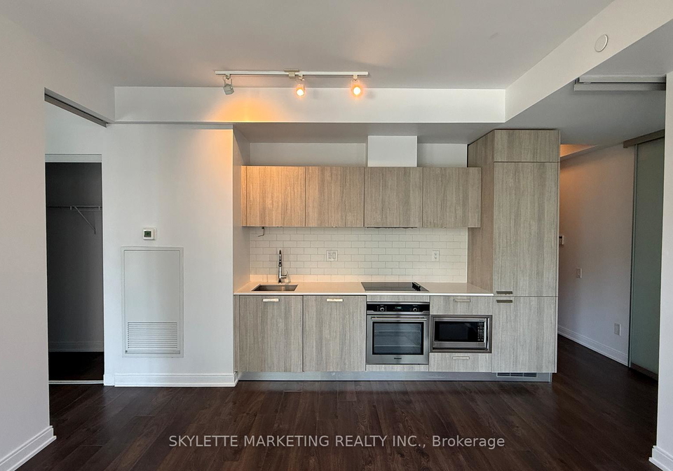 50-charles-street-e-toronto-toronto-ontario-c13647976