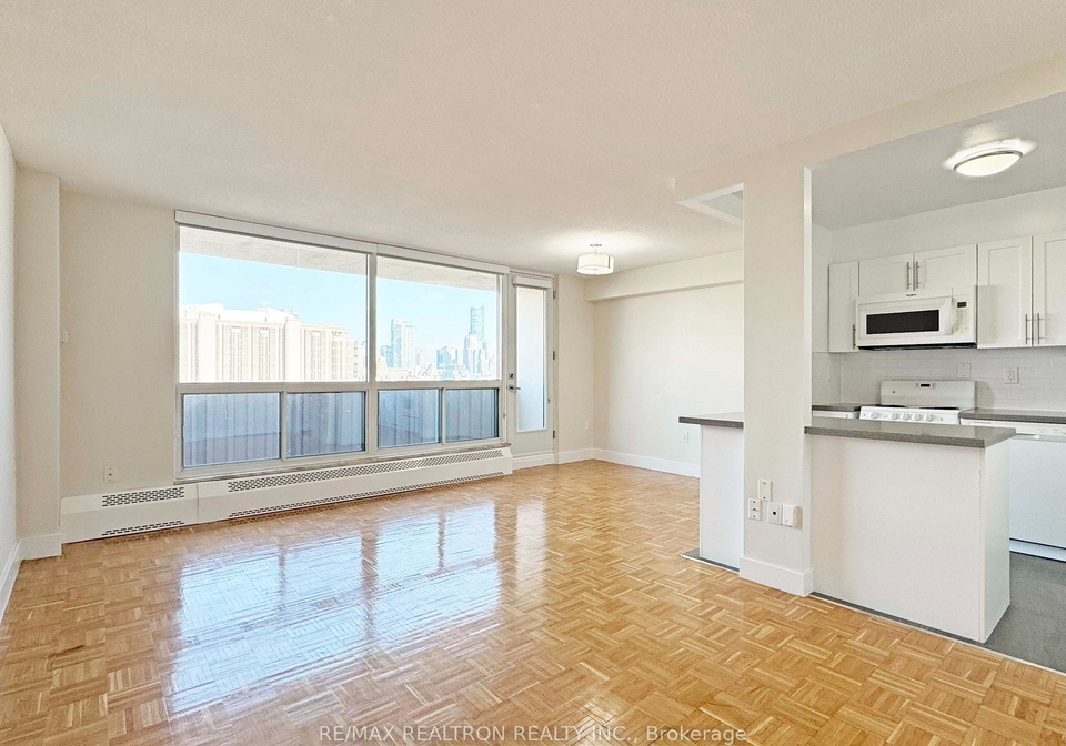 666-spadina-avenue-toronto-toronto-ontario-c13647988