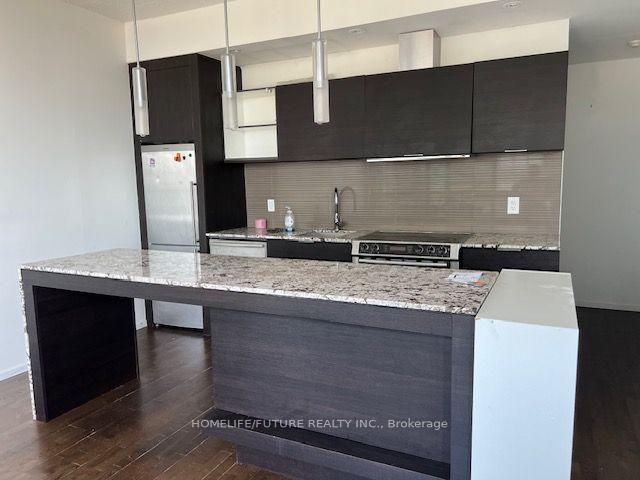 8-charlotte-street-toronto-toronto-ontario-c13648018