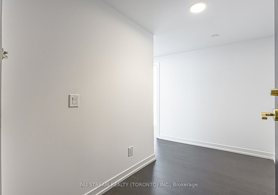 85-wood-street-toronto-toronto-ontario-c13648034