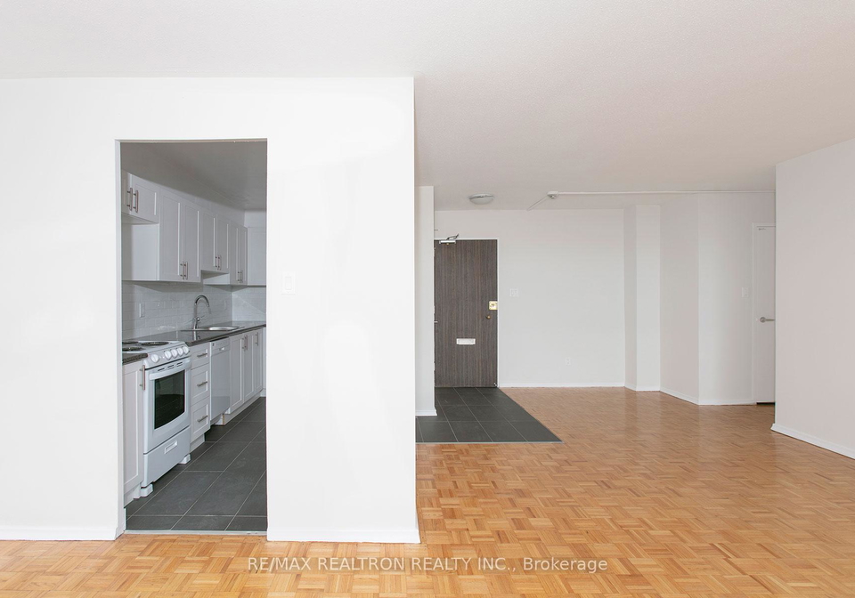 6200-bathurst-street-toronto-toronto-ontario-c13648060