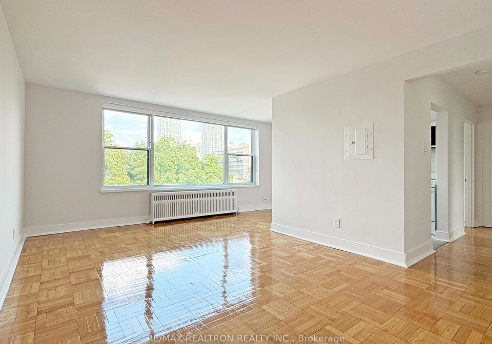 1545-bathurst-street-toronto-toronto-ontario-c13648148