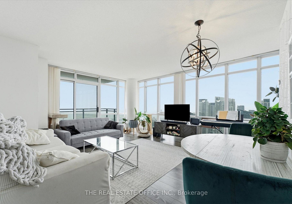 15-fort-york-boulevard-toronto-toronto-ontario-c13648272