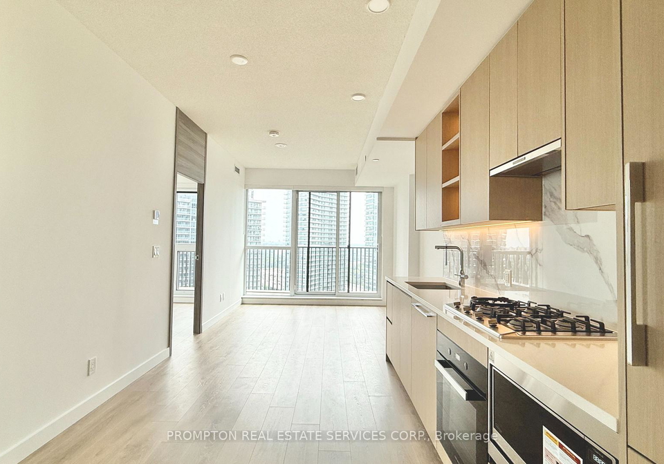 18-esther-shiner-boulevard-toronto-north-york-ontario-c13648288