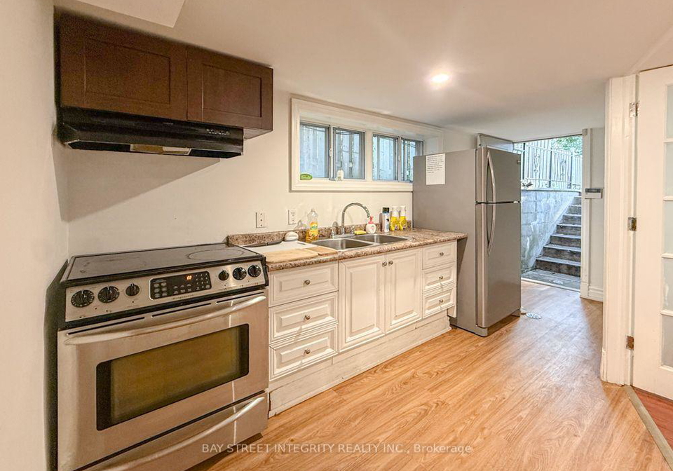 275-estelle-avenue-toronto-north-york-ontario-c13648296