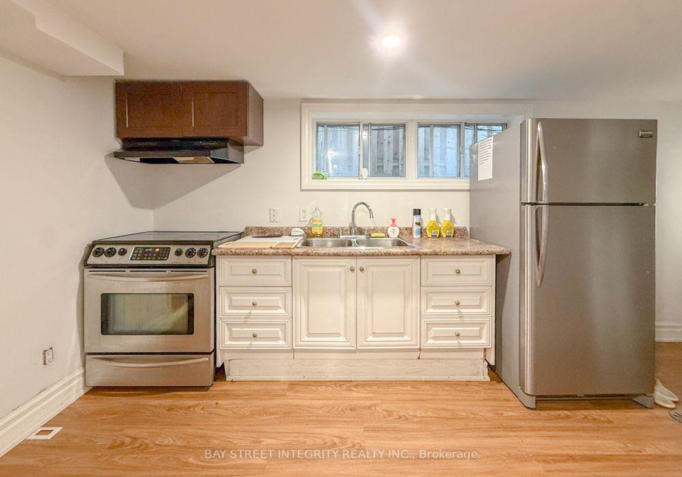 275-estelle-avenue-toronto-north-york-ontario-c13648296