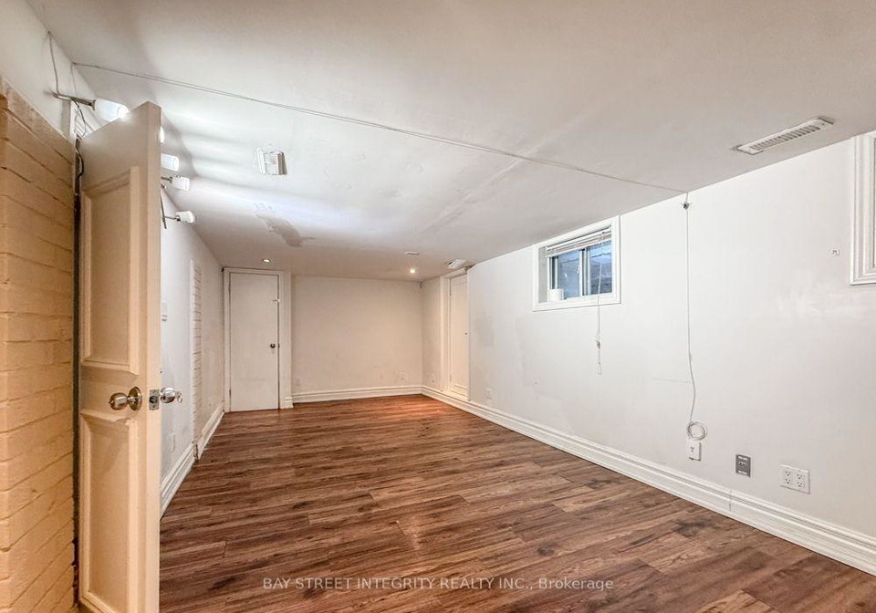 275-estelle-avenue-toronto-north-york-ontario-c13648296