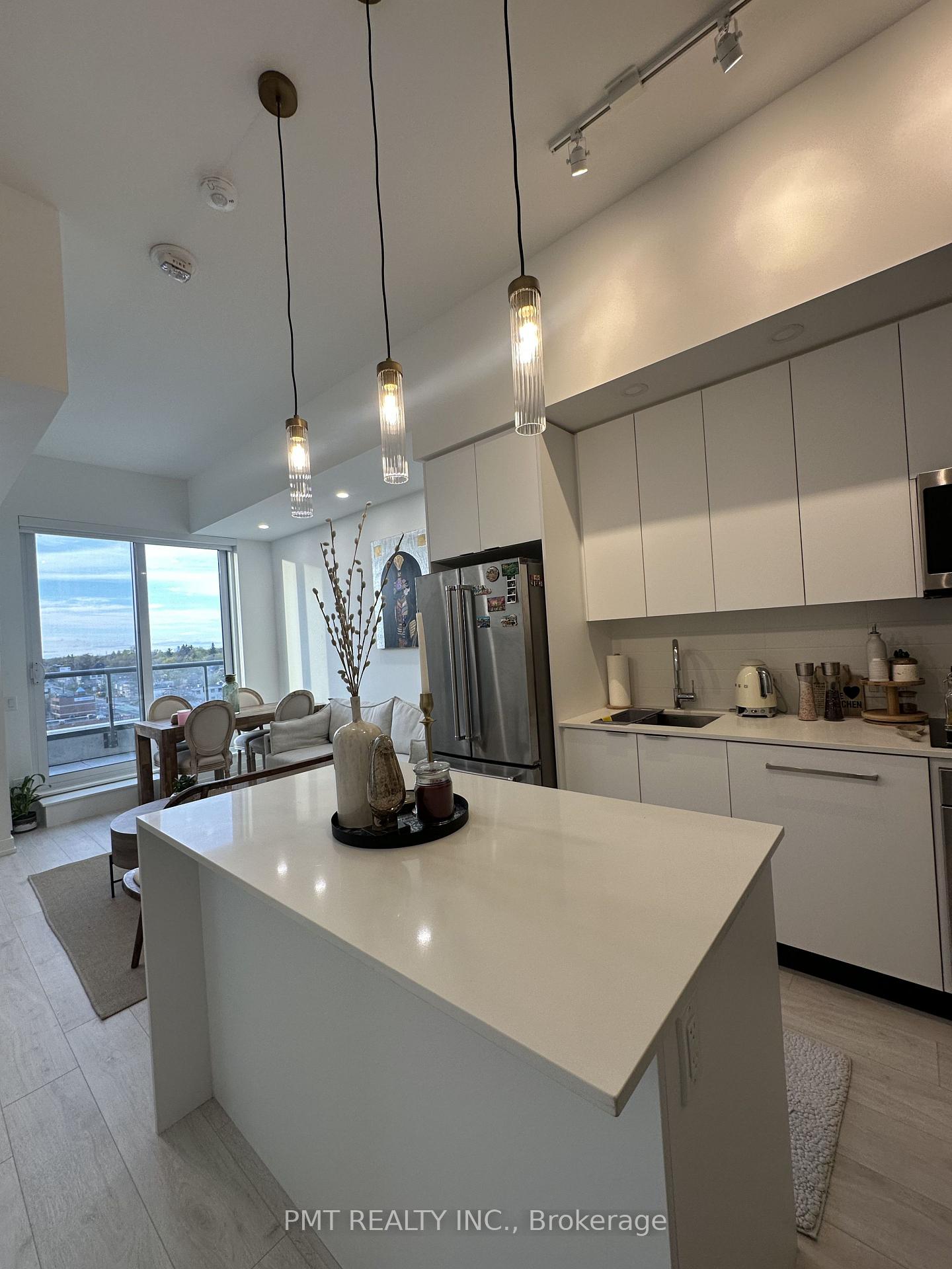181-sheppard-avenue-e-toronto-north-york-ontario-c13648336