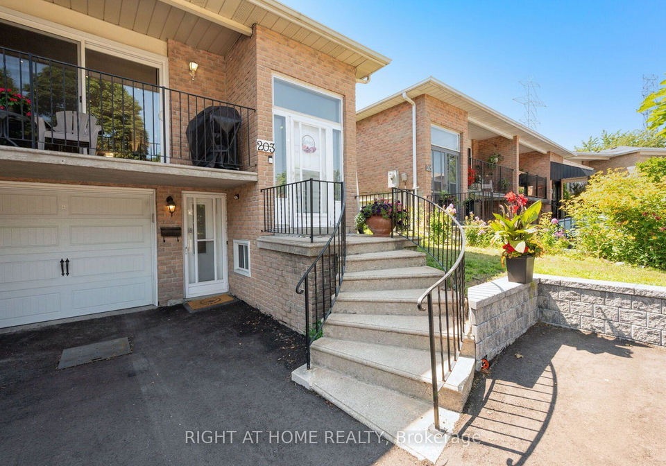 203-robert-hicks-drive-toronto-toronto-ontario-c13648850