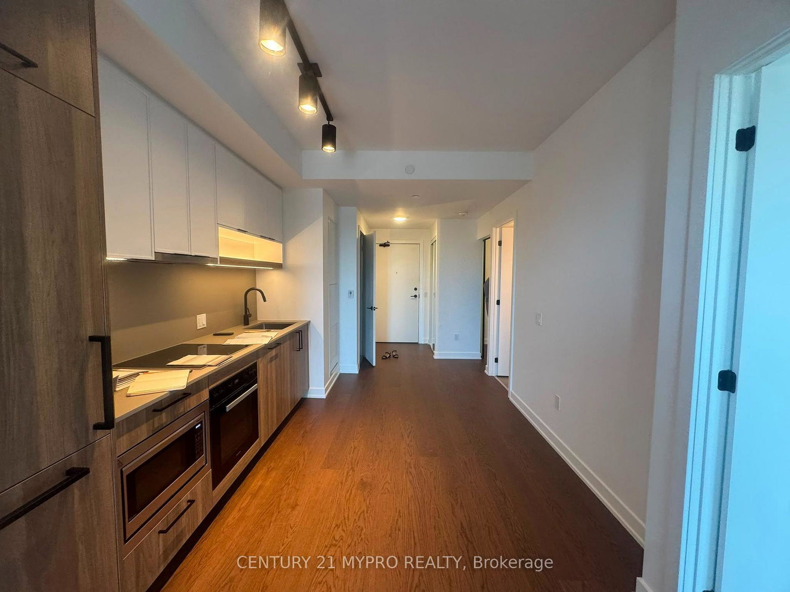 89-montclair-avenue-toronto-toronto-ontario-c13648958