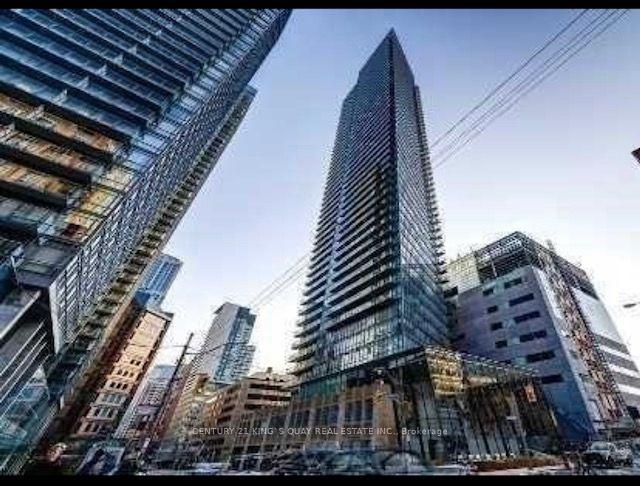 832-bay-street-toronto-toronto-ontario-c13648996