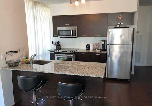 832-bay-street-toronto-toronto-ontario-c13648996