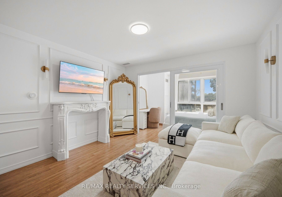 15-maplewood-avenue-toronto-toronto-ontario-c13649048
