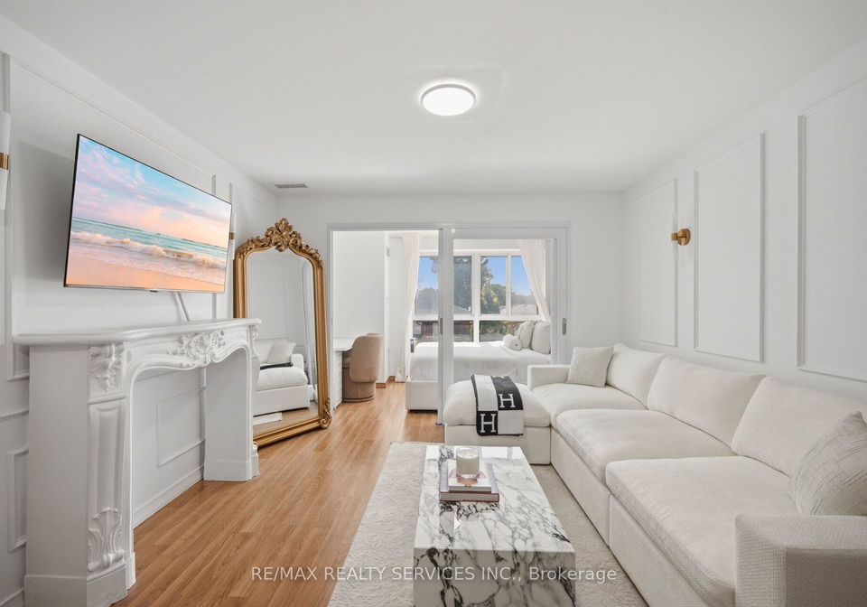 15-maplewood-avenue-toronto-toronto-ontario-c13649048