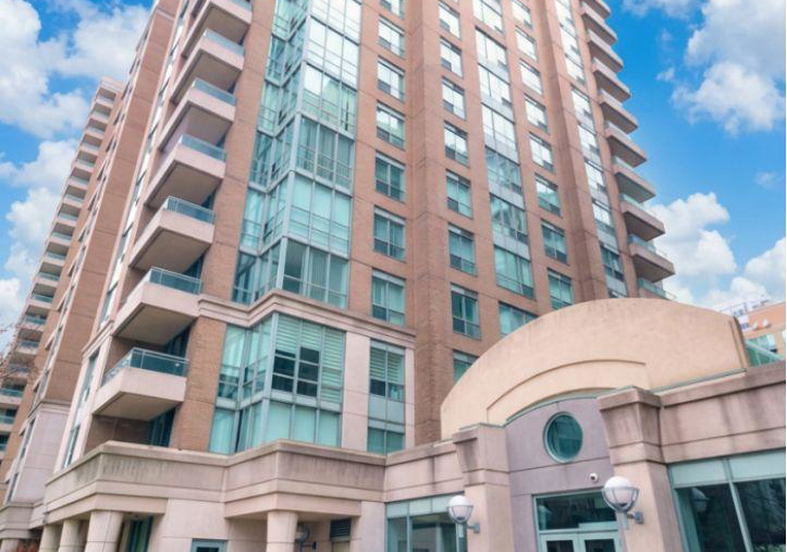 39-pemberton-avenue-toronto-north-york-ontario-c13649158