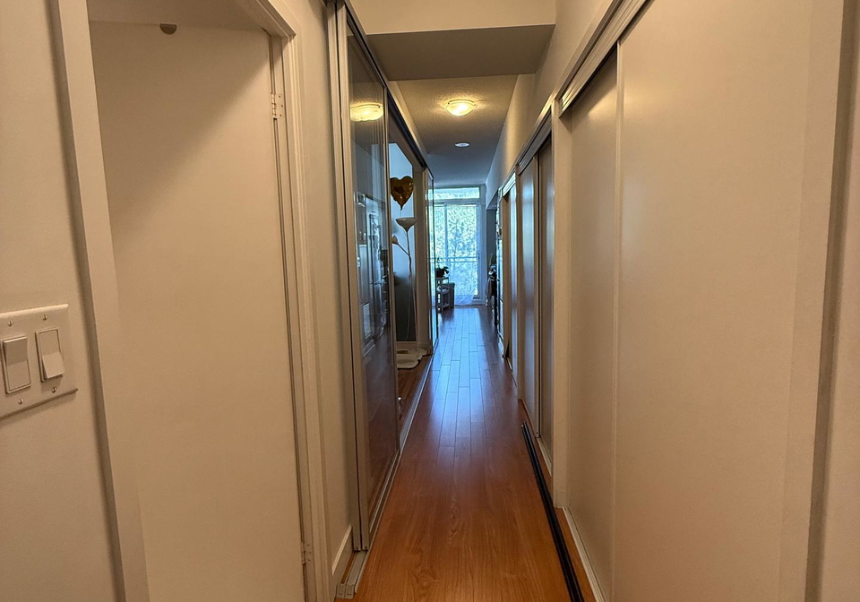 8-telegram-mews-toronto-toronto-ontario-c13649506