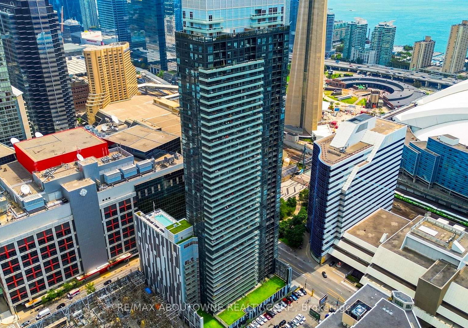 300-front-street-w-toronto-toronto-ontario-c13649686
