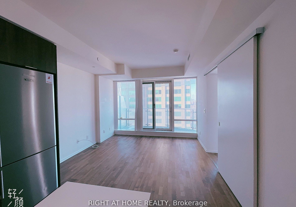 1-bloor-street-e-toronto-toronto-ontario-c13649780