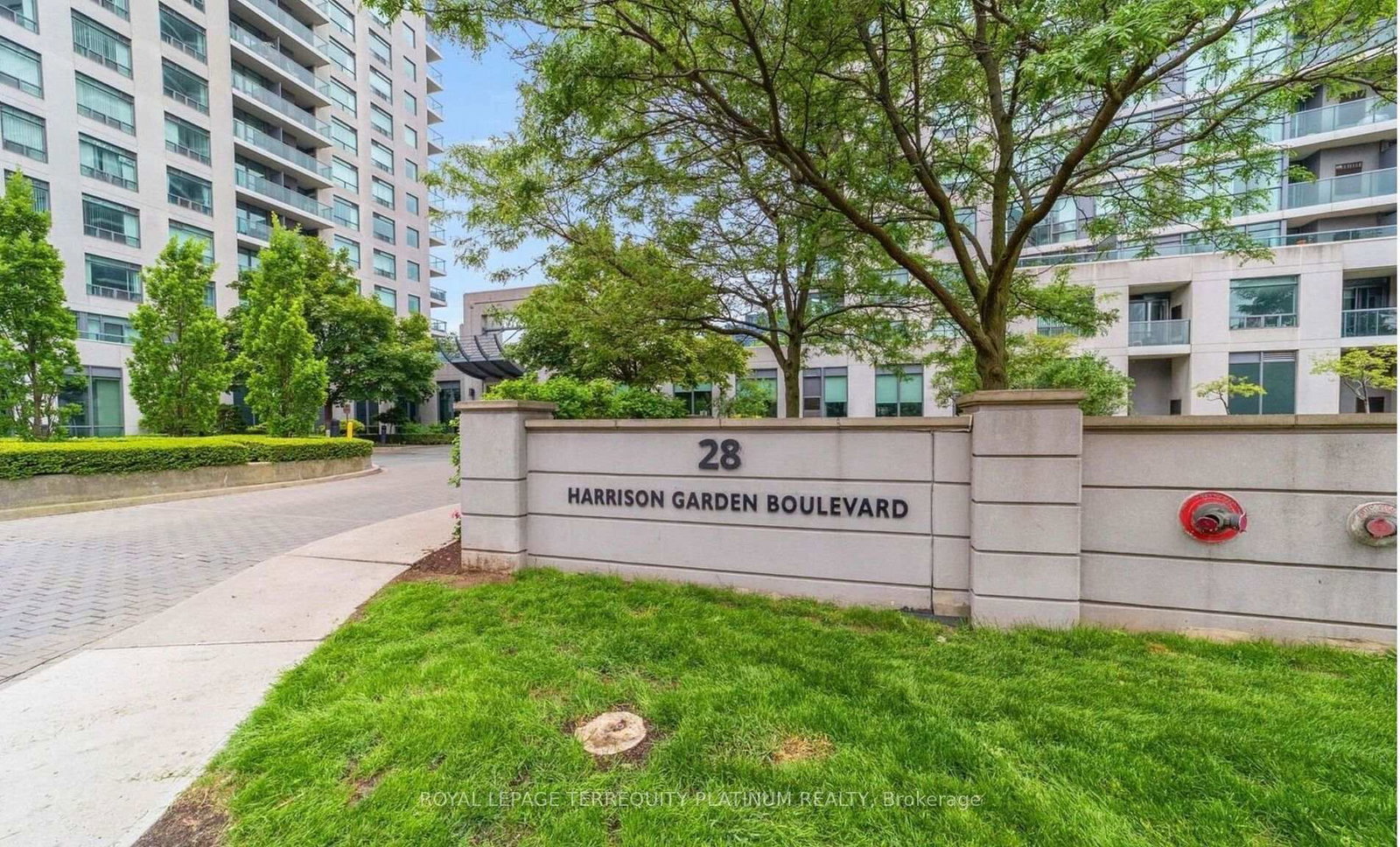 28-harrison-garden-boulevard-toronto-north-york-ontario-c13649830