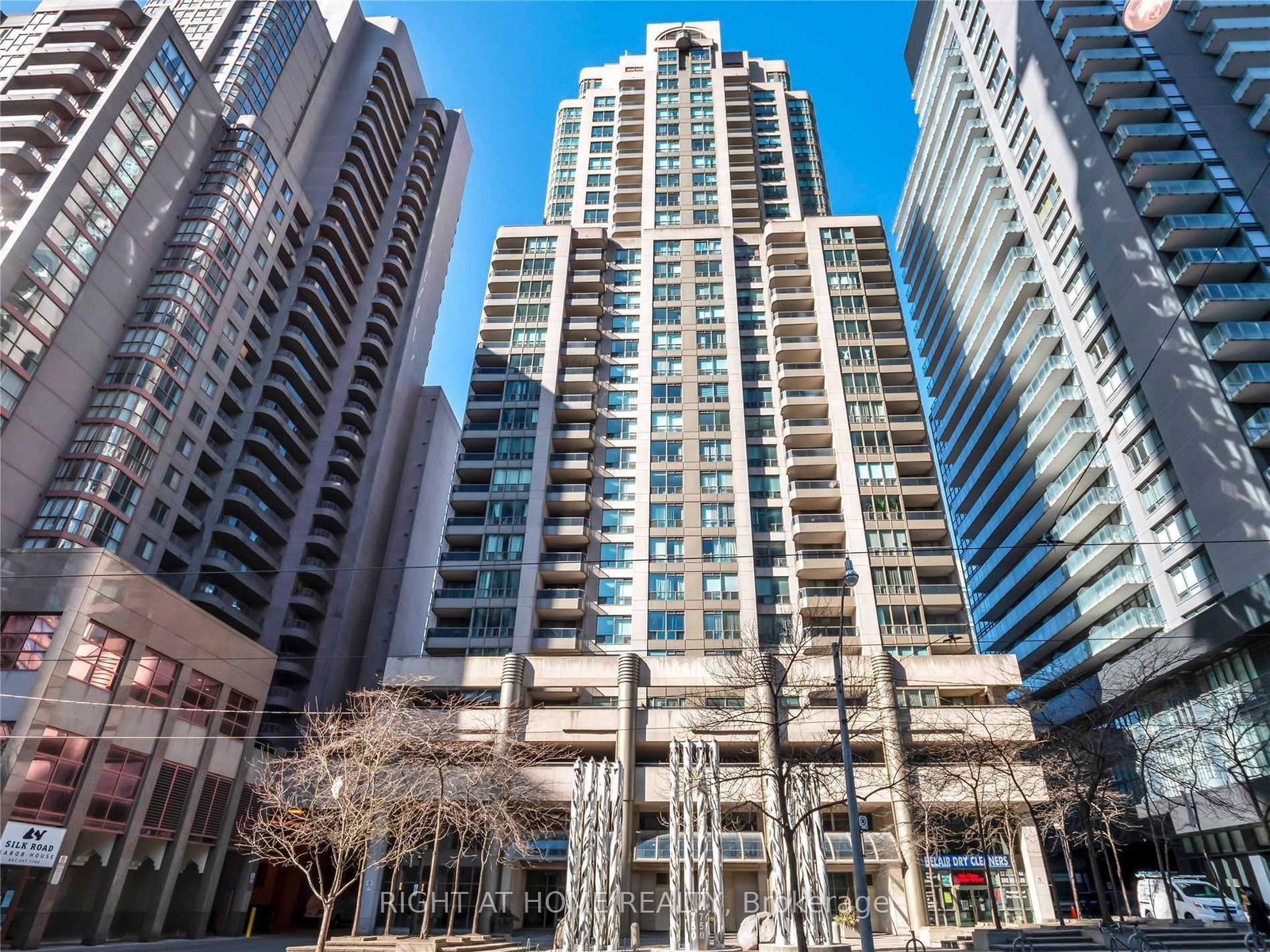 750-bay-street-toronto-toronto-ontario-c13649910