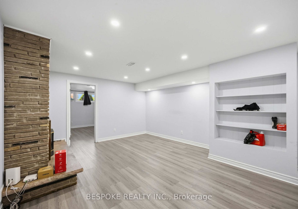 33-combermere-drive-toronto-north-york-ontario-c13650088