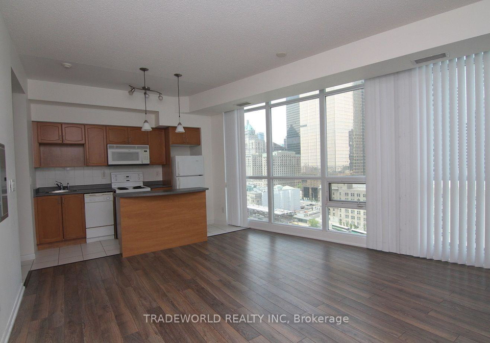 18-yonge-street-toronto-toronto-ontario-c13650202